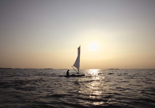 Antti Laitinen, Bark Boat, 2011 (still)